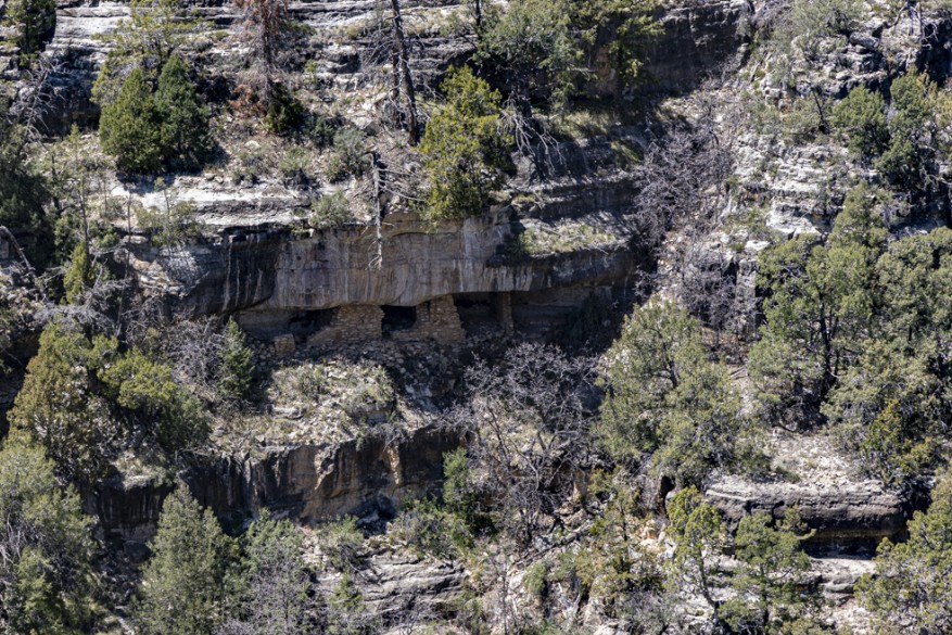 Walnut Canyon - Rim Walk