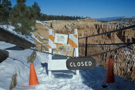 Gesperrter Trail im Bryce Canyon im Winter