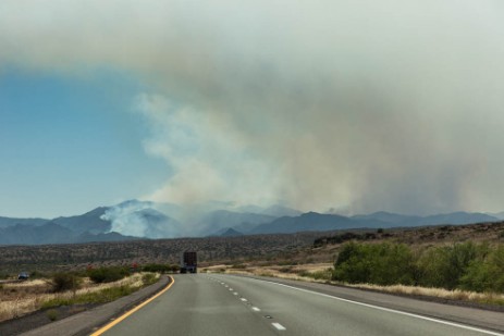 Waldbrand auf Fahrt nach Phoenix Arizona